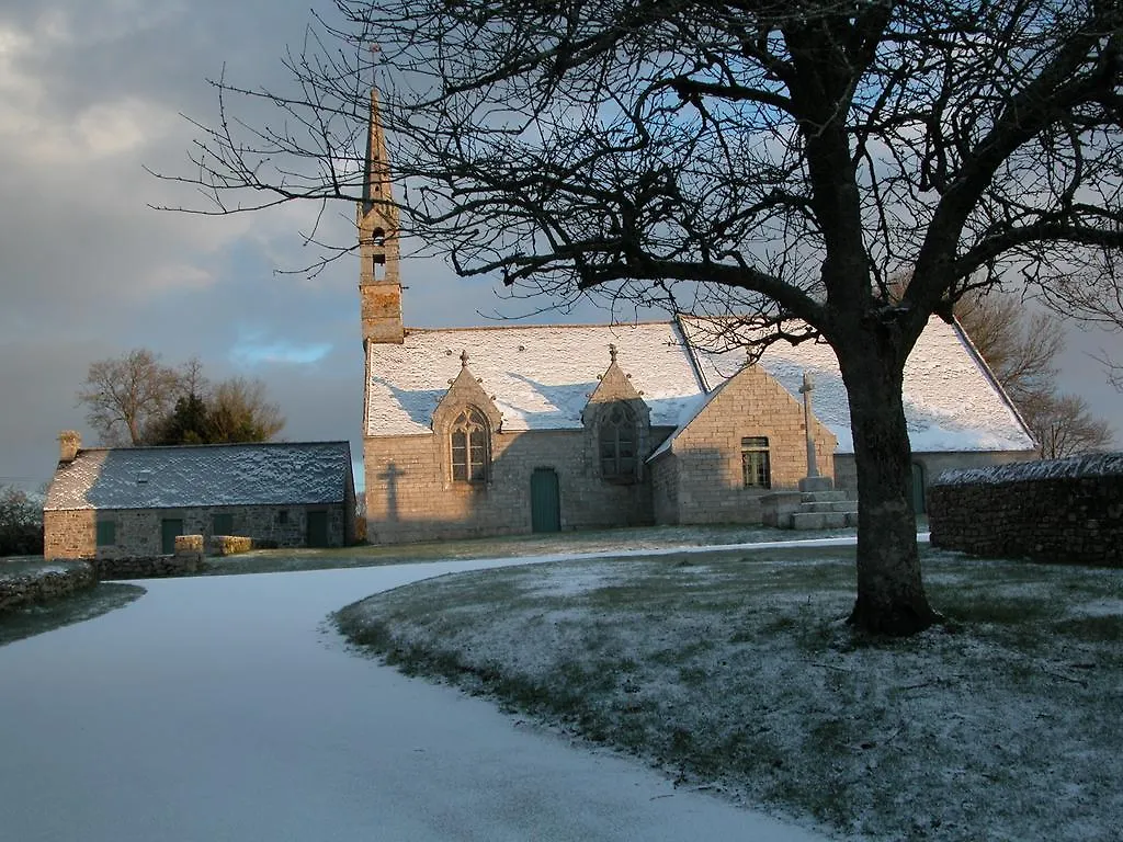Konukevi La Ferme Saint-Vennec Otel Combrit